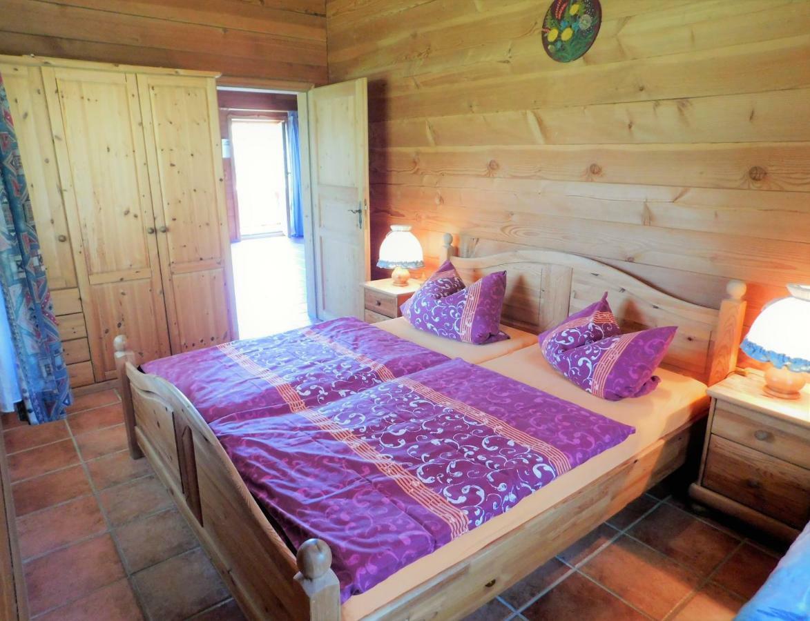 Blockhaus-Ferienpark Eisenschmitt Екстер'єр фото