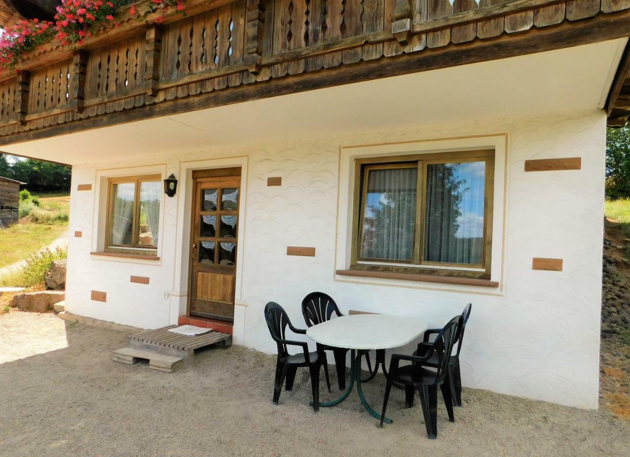 Blockhaus-Ferienpark Eisenschmitt Екстер'єр фото