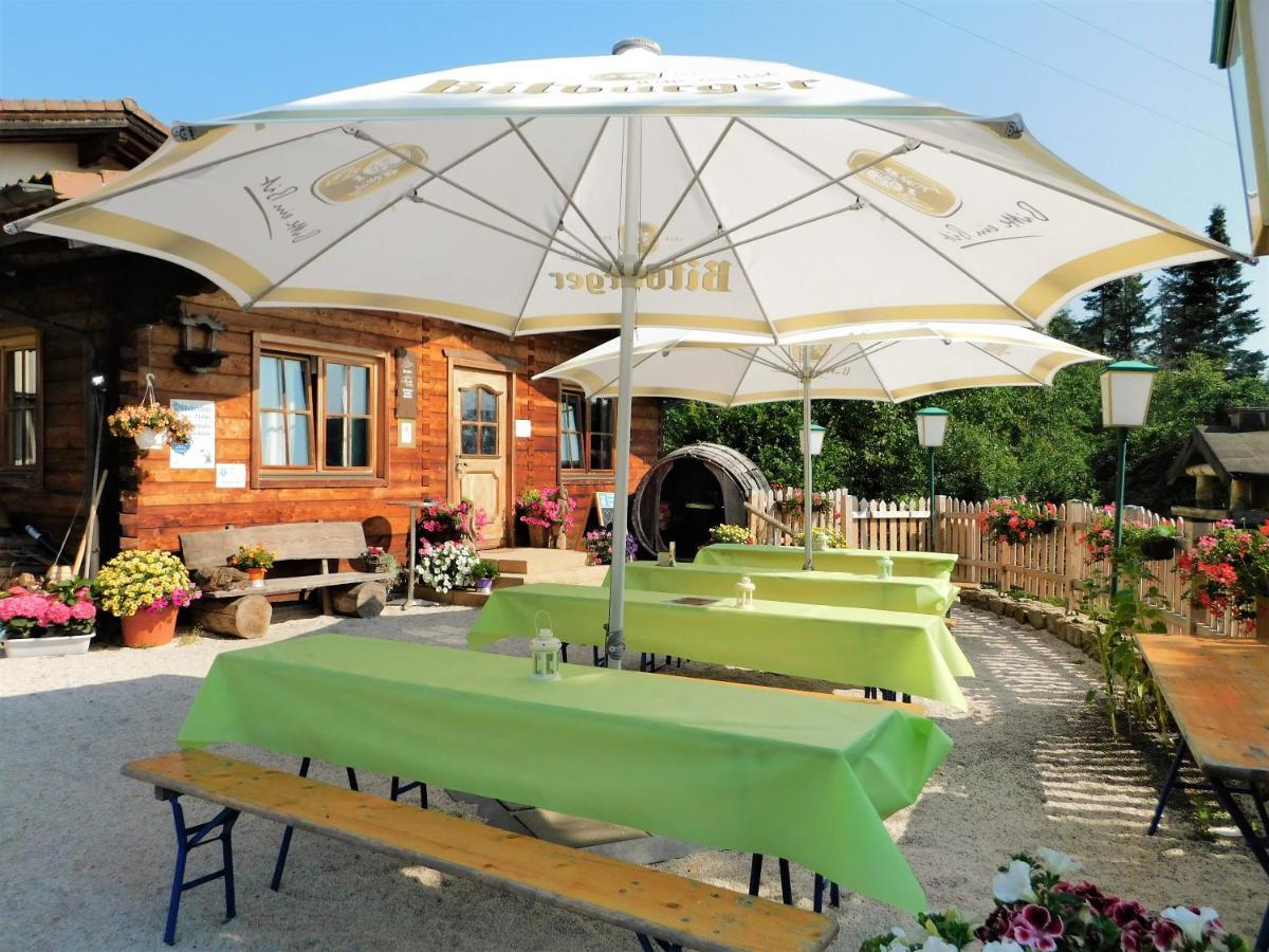Blockhaus-Ferienpark Eisenschmitt Екстер'єр фото